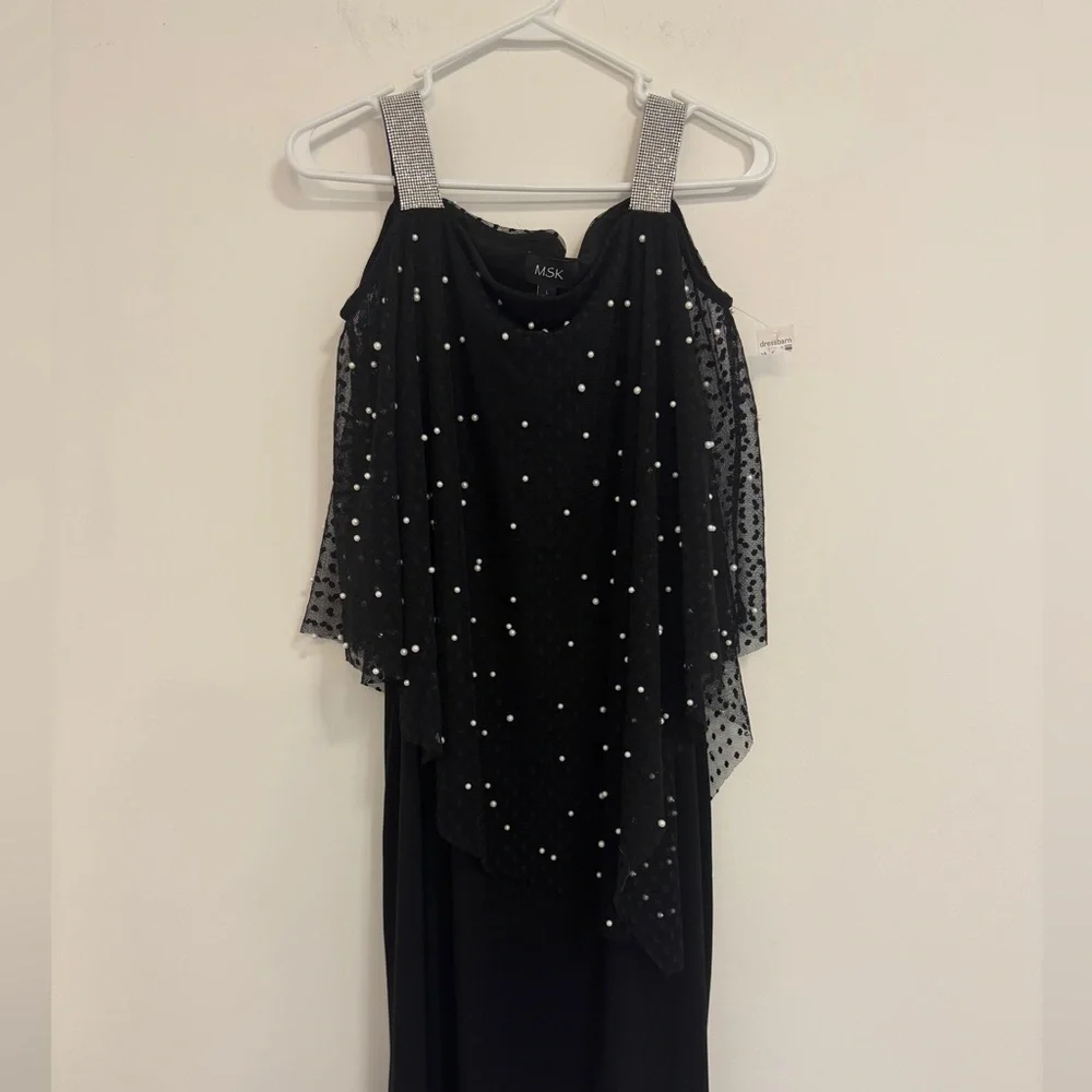 Elegant Black and Silver Women's Dress - Picture 2 of 7